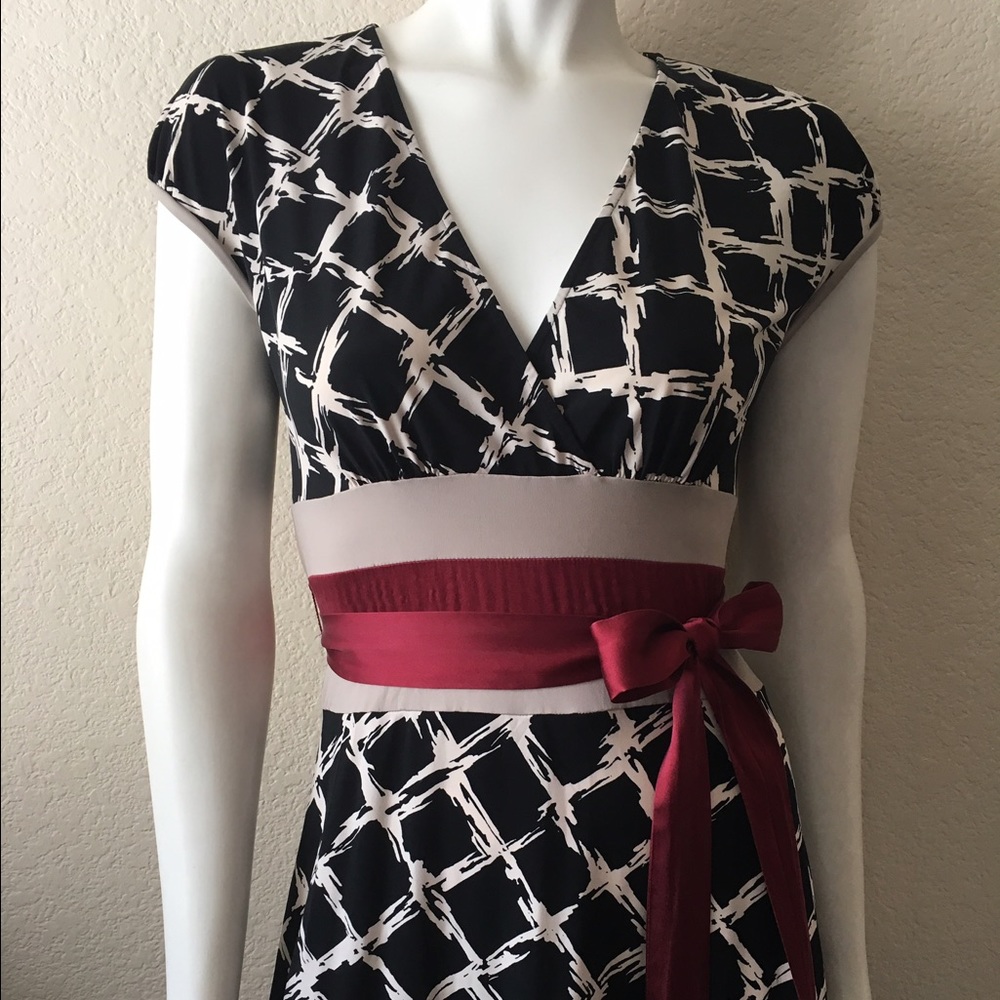 BCBGMaxAzria Dress - Picture 2 of 4